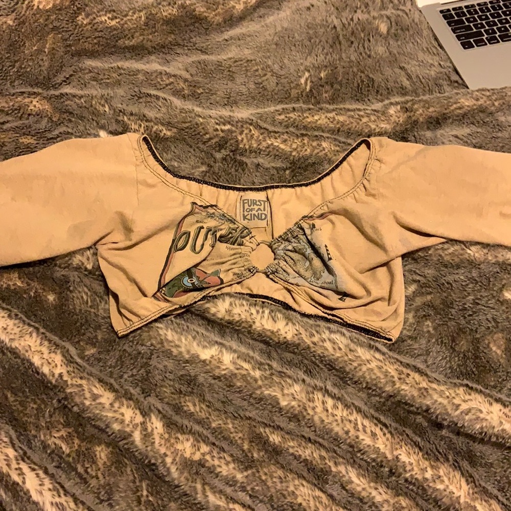 Outter banks LF first of a kind crop top
